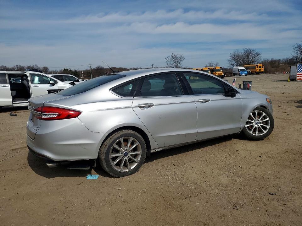 2017 Ford Fusion se Hybrid