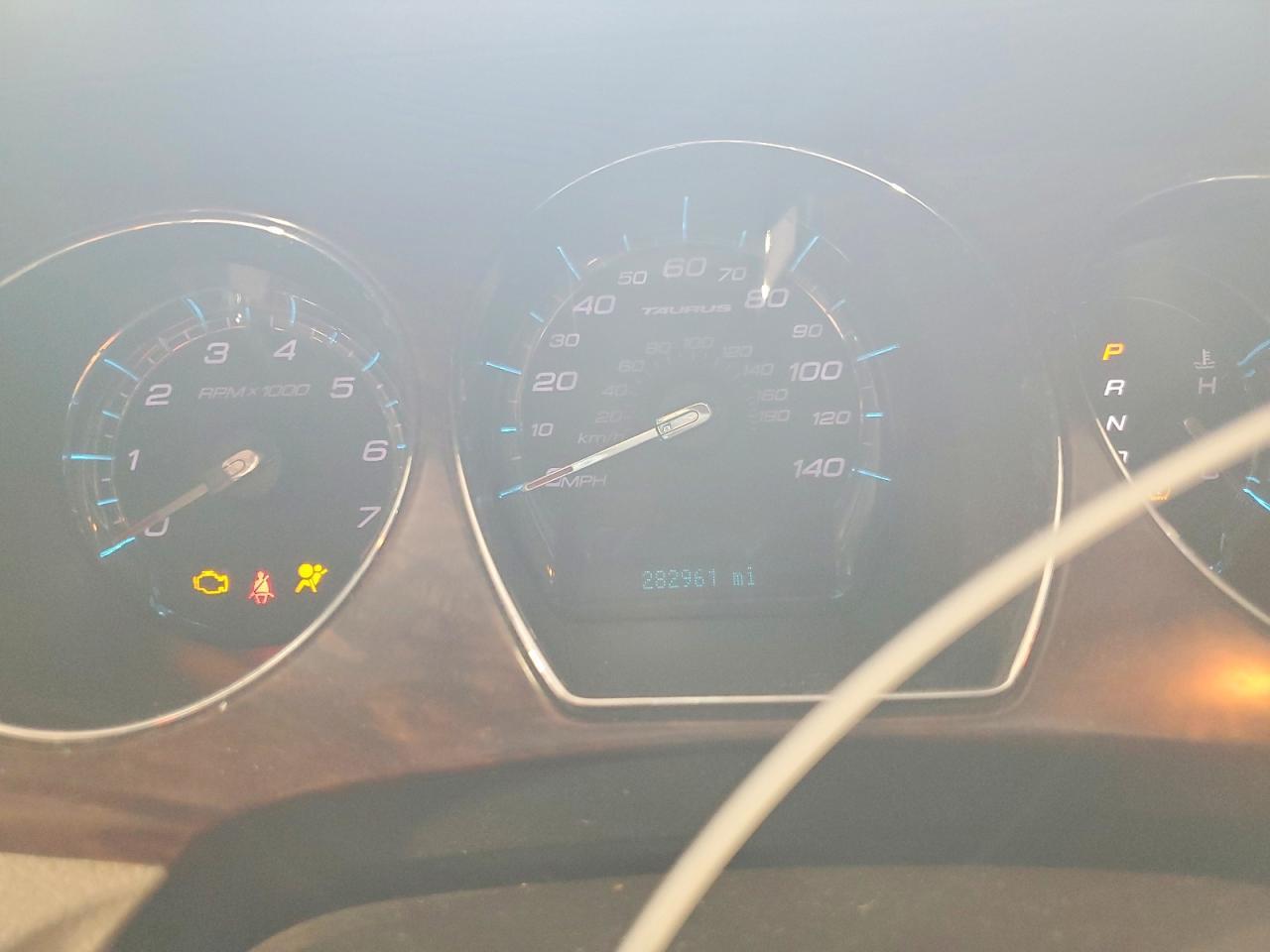 2010 Ford Taurus sel