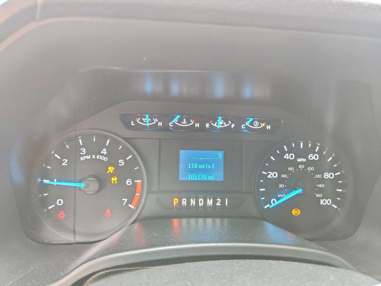 2018 Ford F350 Super Duty Glass Rack Truck