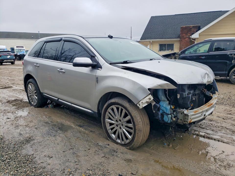 2011 Lincoln Townhouse MKX