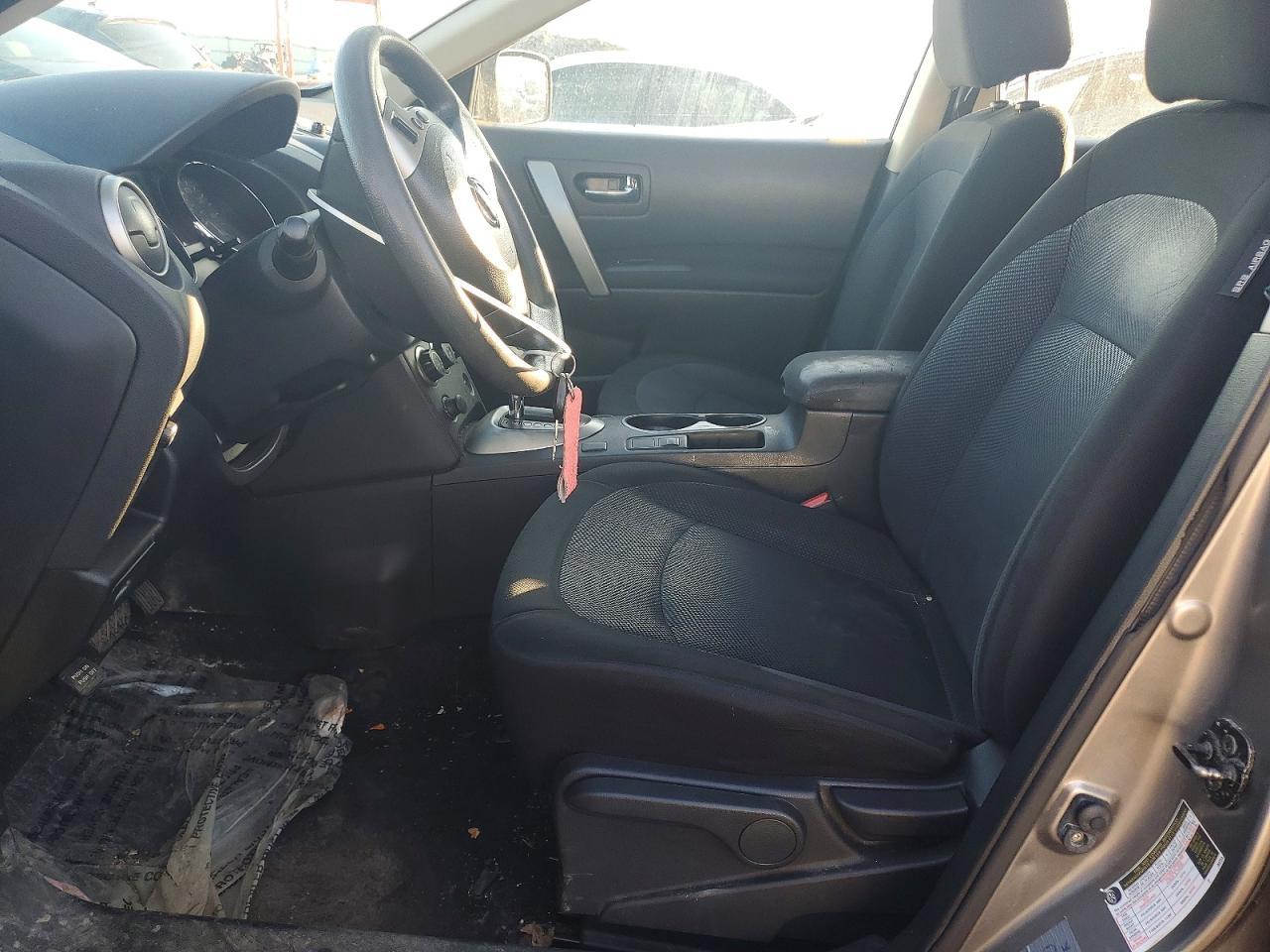 2012 Nissan Rogue s