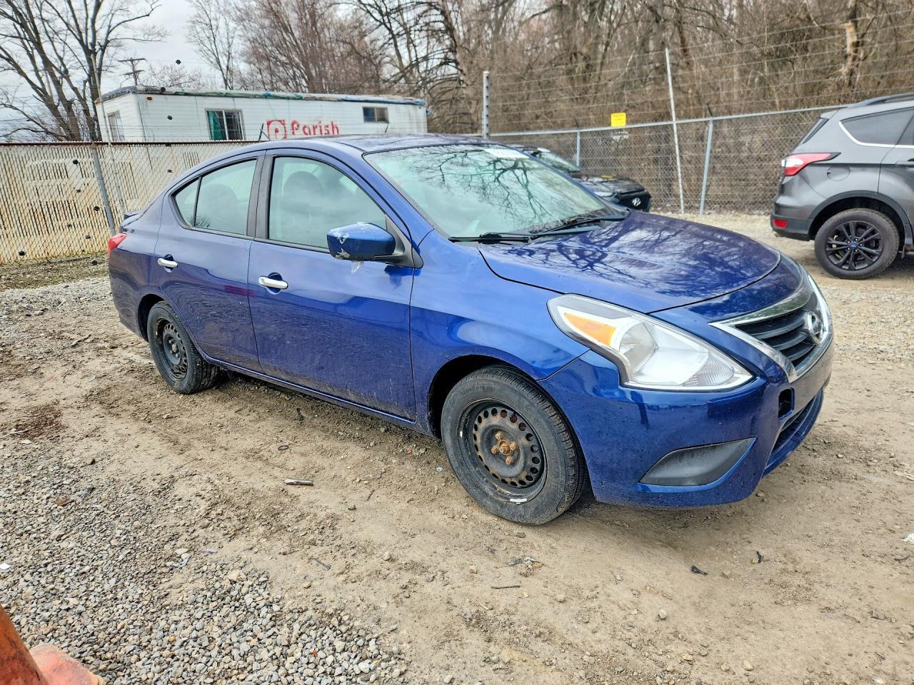 2018 Nissan Versa sv
