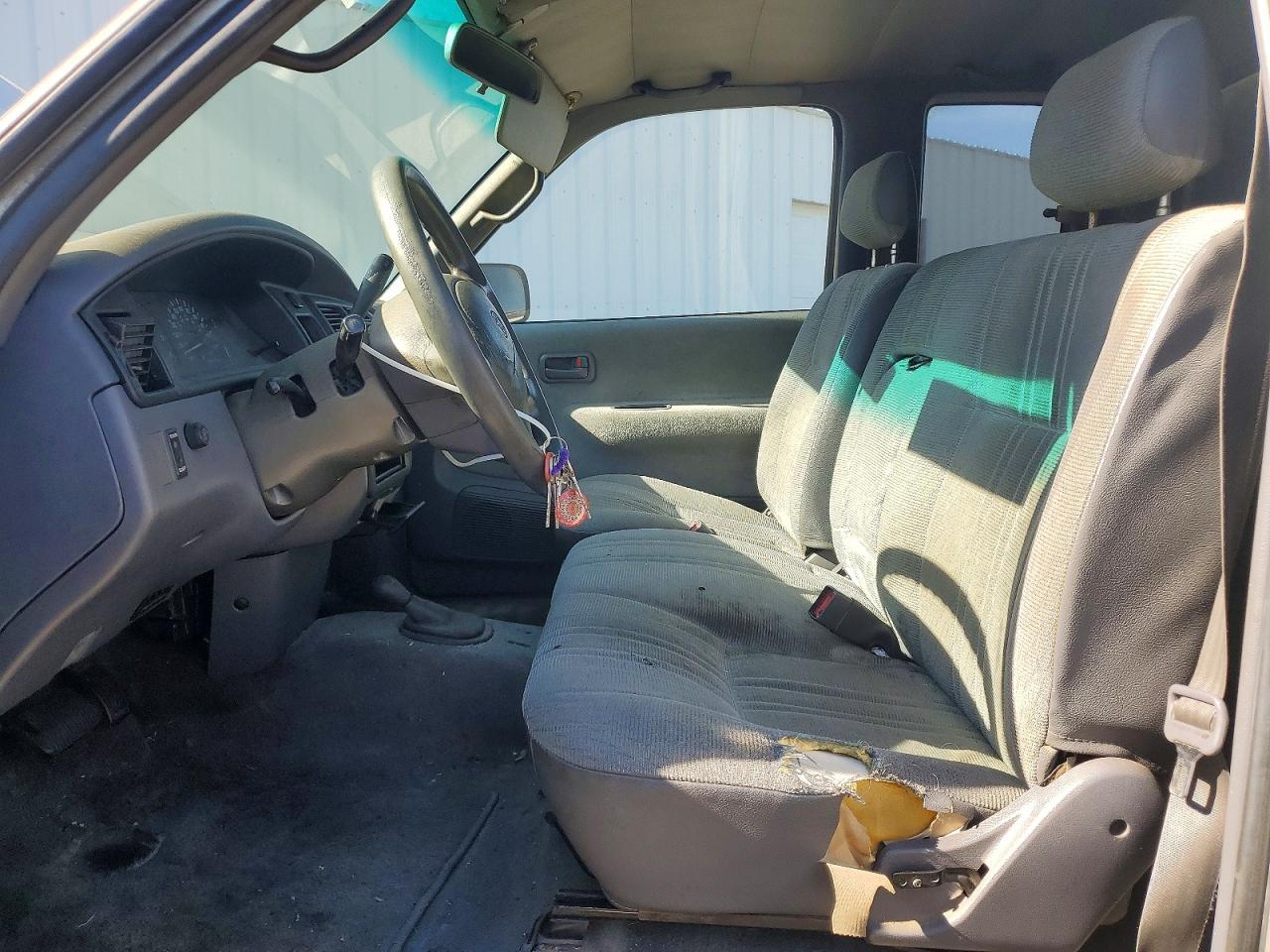 1998 Toyota T100 DX