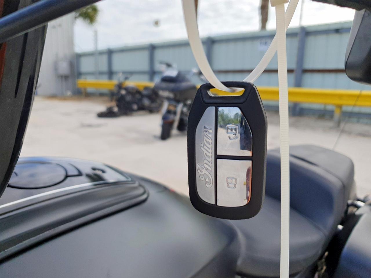 2021 Indian Motorcycle Co. Challenger Dark Horse