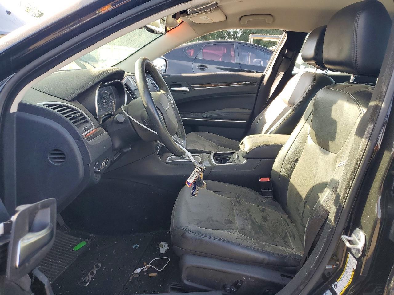 2016 Chrysler 300 Limited