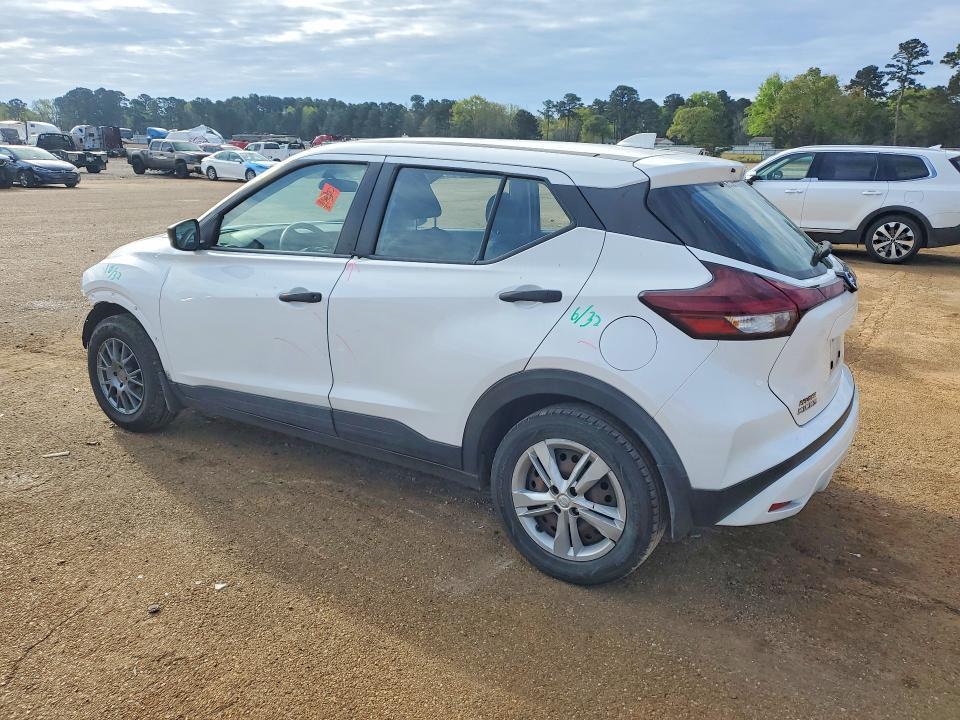 2021 Nissan Kicks s