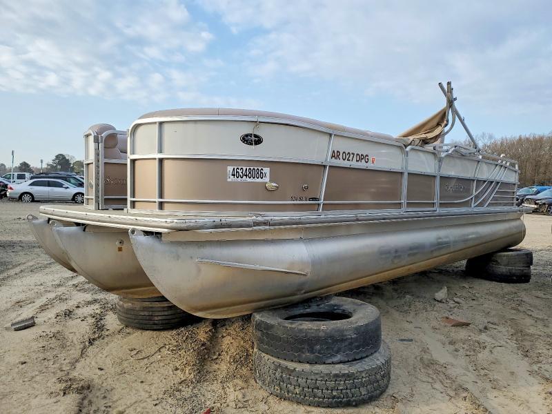 2015 Southbay 524SLX-Boat