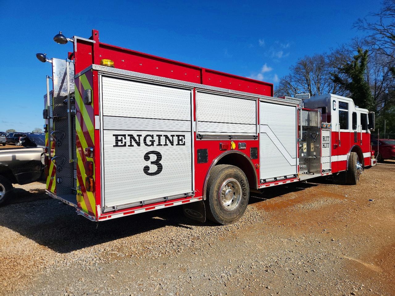 2001 Pierce Mfg. Inc. 2001 Pierce Pierce-Pumper Fire Truck