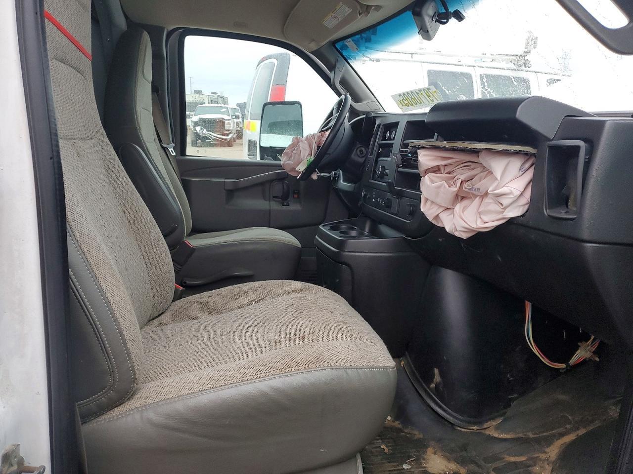 2020 GMC Savana Utility / Service Truck