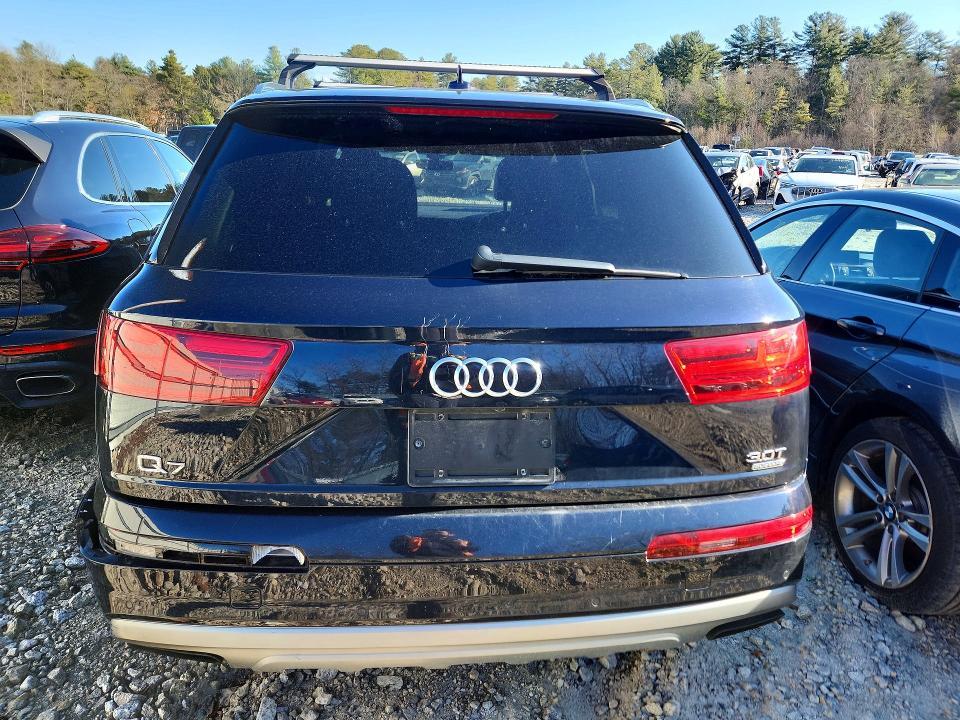 2018 Audi Q7 Premium Plus