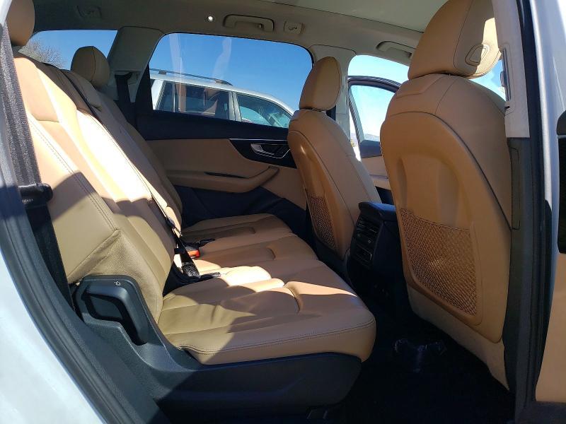 2020 Audi Q7 Premium Plus