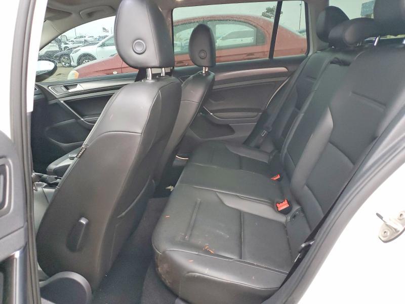 2018 Volkswagen Golf Sportwagen s