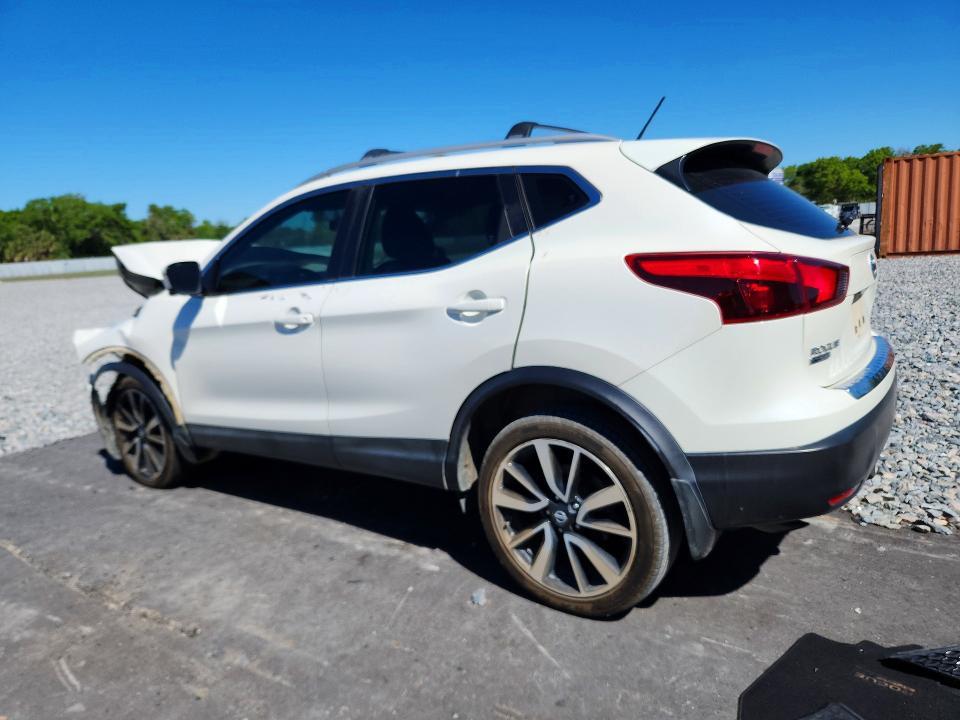 2017 Nissan Rogue Sport sl