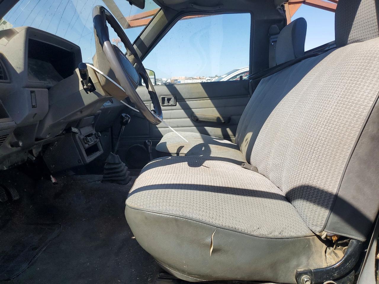 1988 Toyota Pickup Base