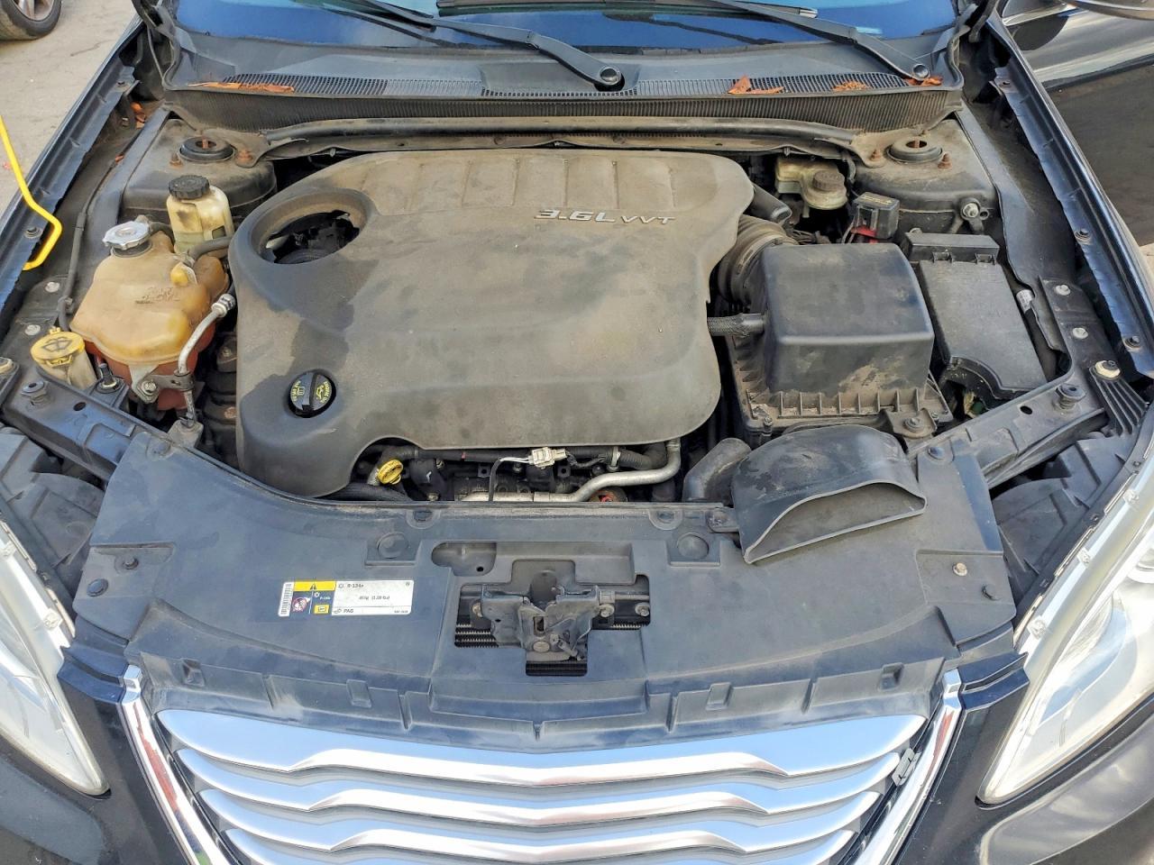 2013 Chrysler 200 Limited