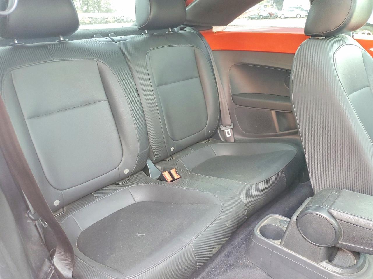 2019 Volkswagen Beetle se