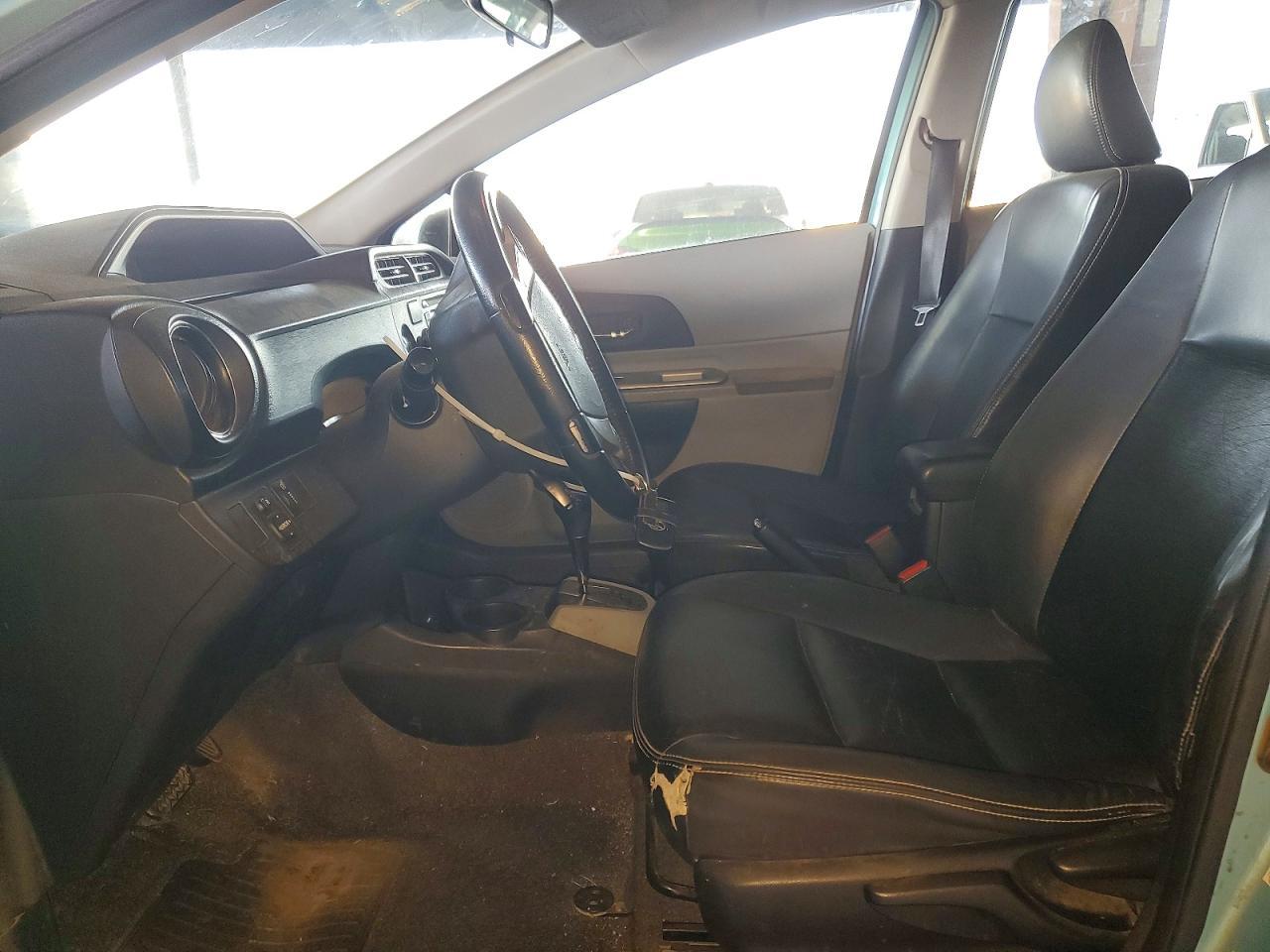 2013 Toyota Prius c Four