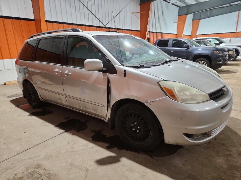 2004 Toyota Sienna ce 7 Passenger