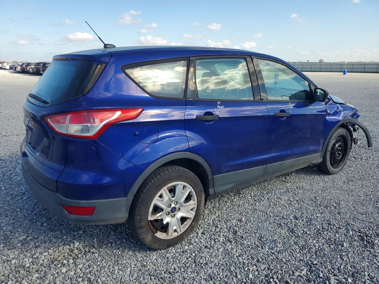 2014 Ford Escape s