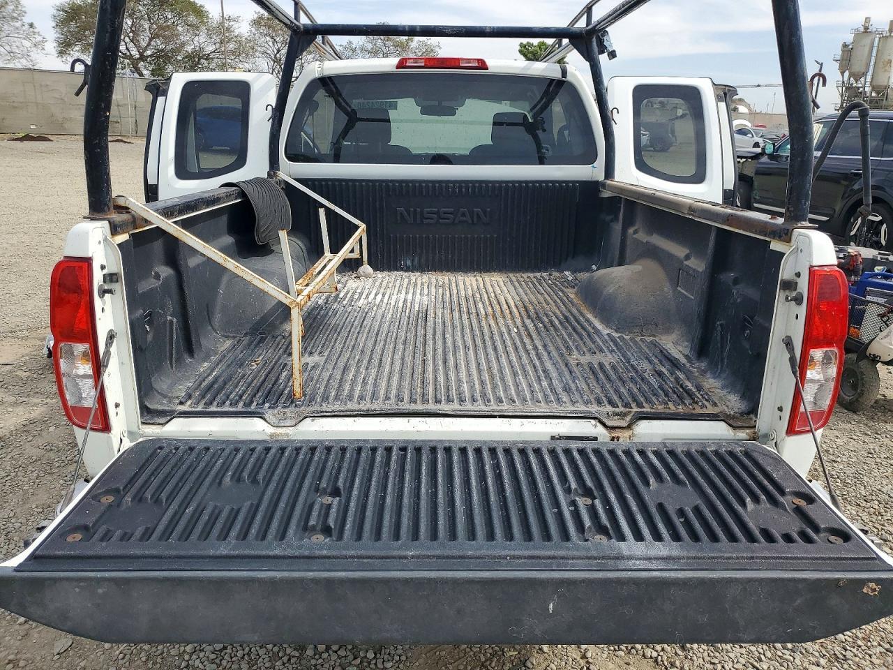 2014 Nissan Frontier S