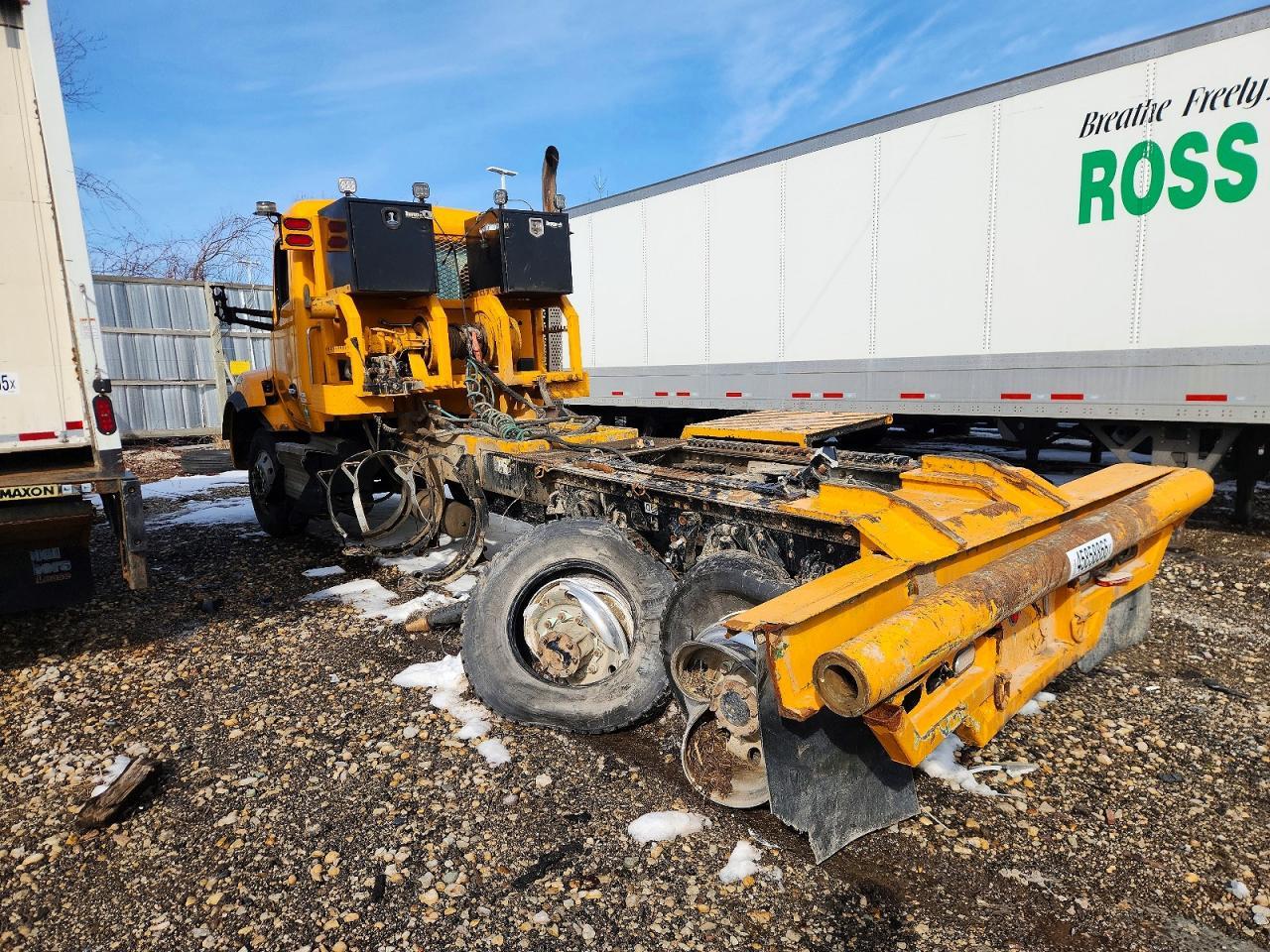 2019 Kenworth T880 Truck Cab AND Chassis