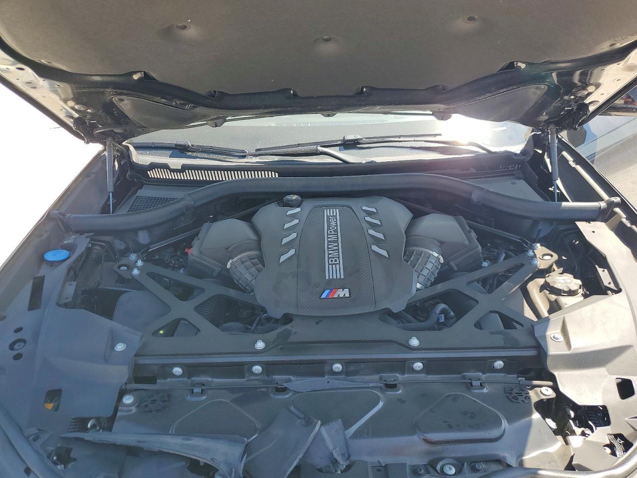 2022 BMW X6 m
