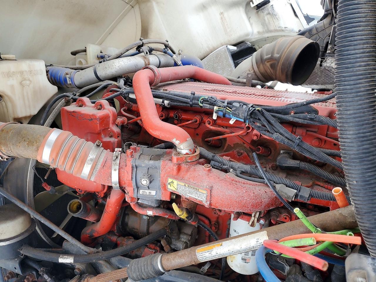 2014 Kenworth T680 Truck Cab AND Chassis