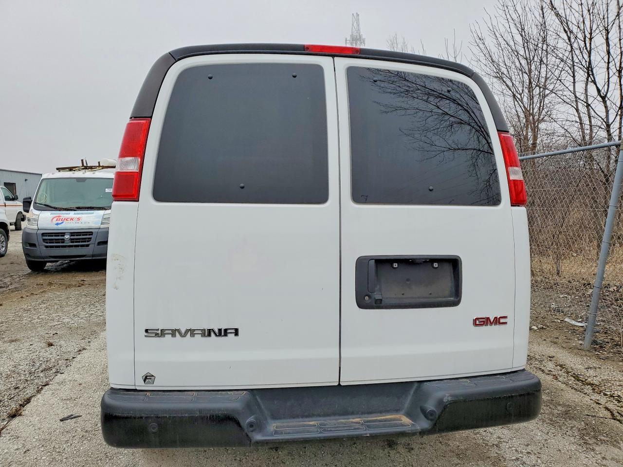 2023 GMC Savana G3500 LS