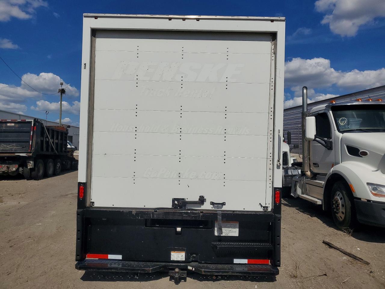 2024 International MV607 BOX Truck