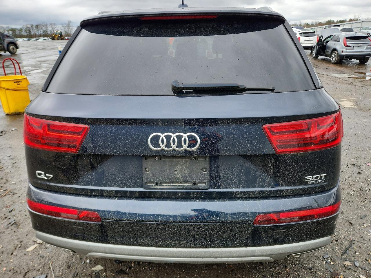 2017 Audi Q7 Premium Plus
