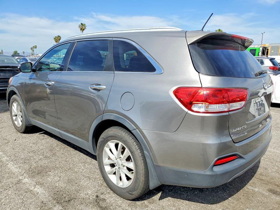 2016 KIA Sorento lx V6
