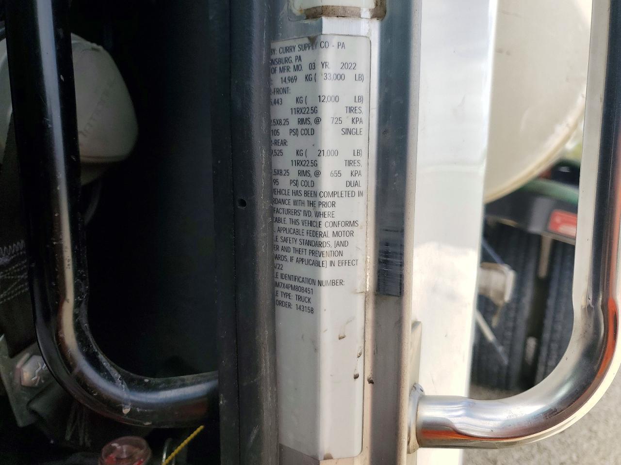 2023 Peterbilt 337