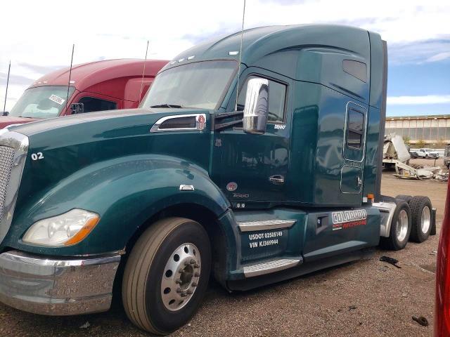 2019 Kenworth T680 Semi Truck