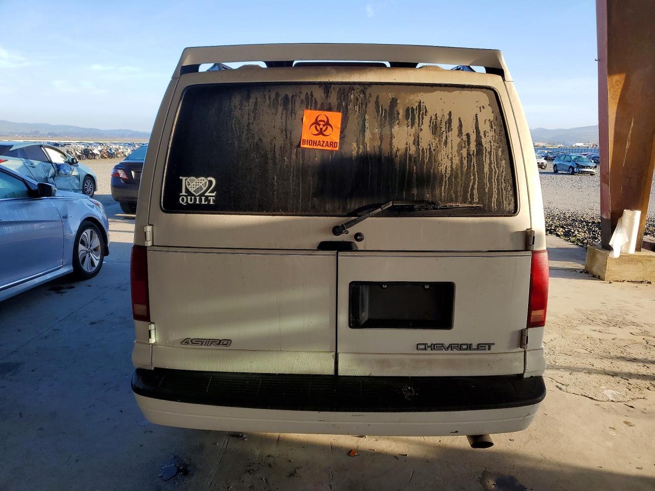 2001 Chevrolet Astro