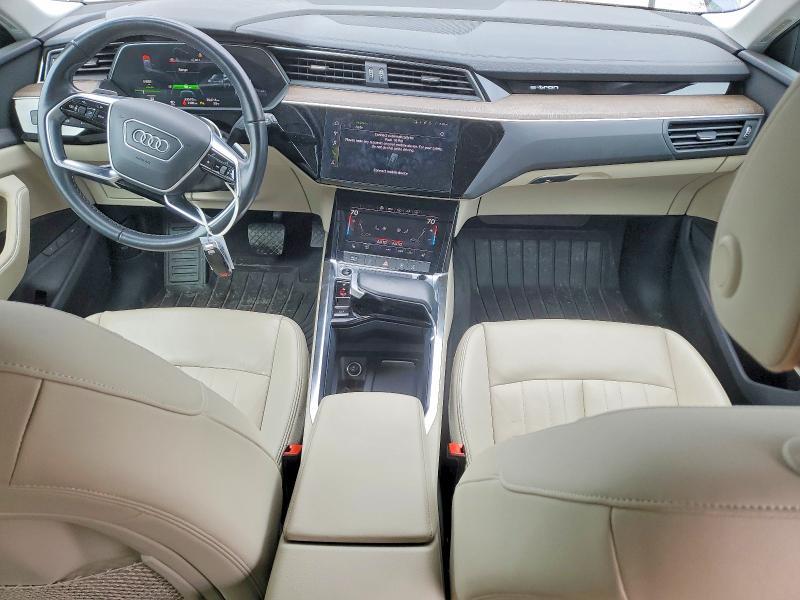 2022 Audi E-tron Premium