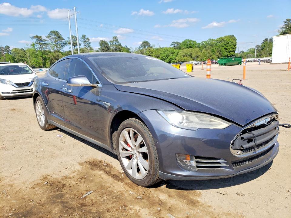 2015 Tesla Model s P85d