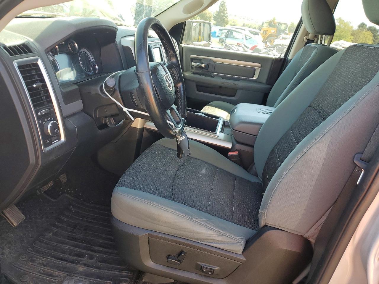 2014 Dodge RAM 1500 SLT