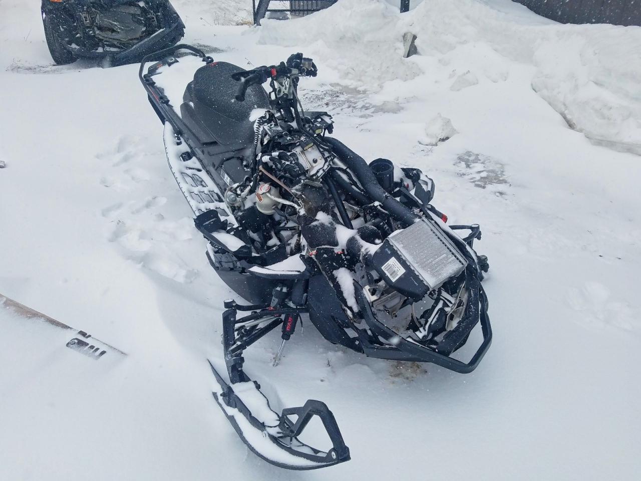 2024 Skidoo 2024 SKI-DOO Renegade X-RS 900 A