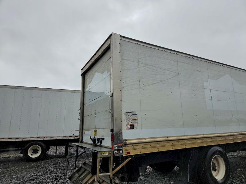 2020 Freightliner Business Class M2 BOX Truck