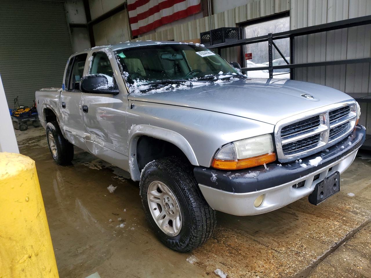 2004 Dodge Dakota Quad Sport