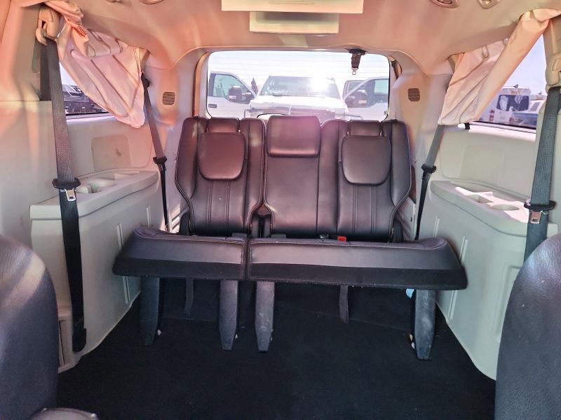 2014 Chrysler Town & Country Touring