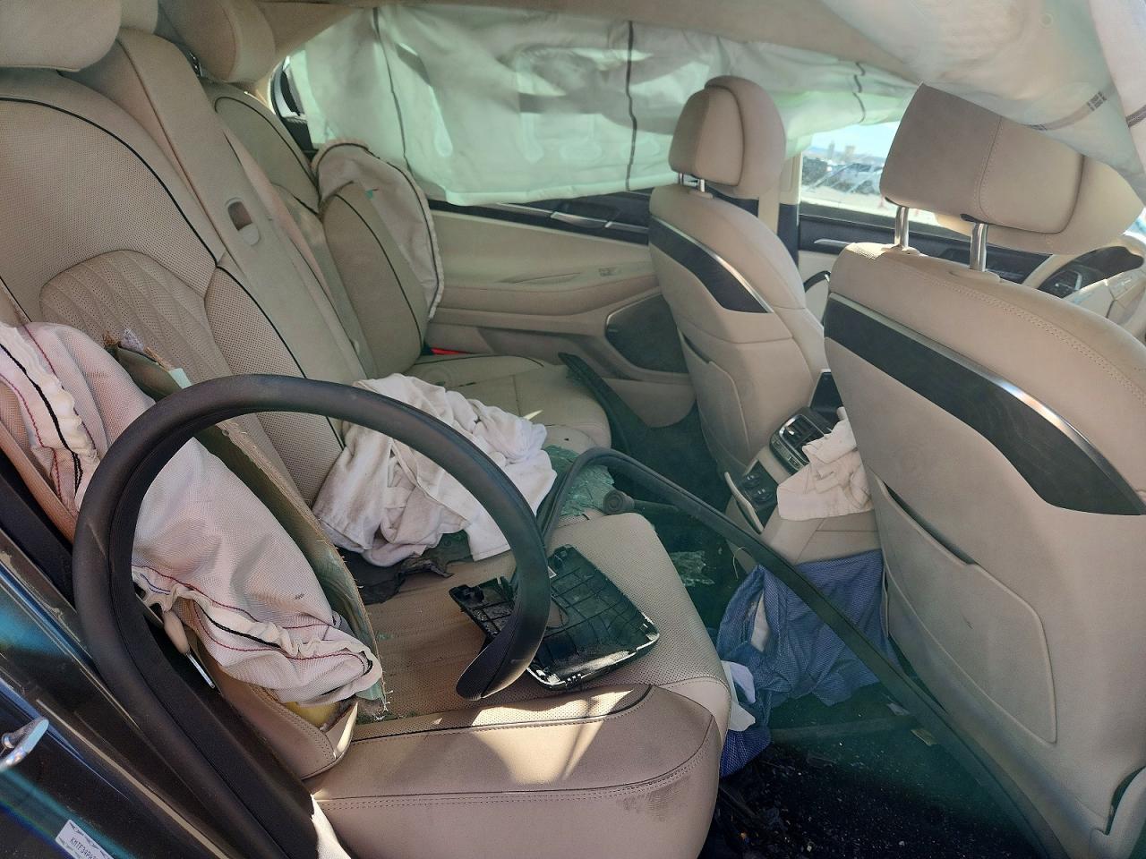 2022 Genesis G90 3.3t Premium