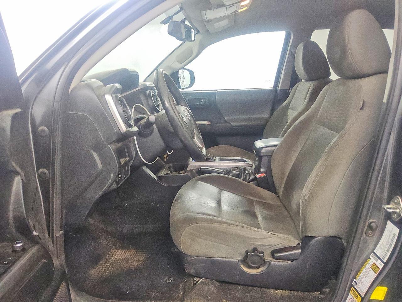 2017 Toyota Tacoma SR5 V6