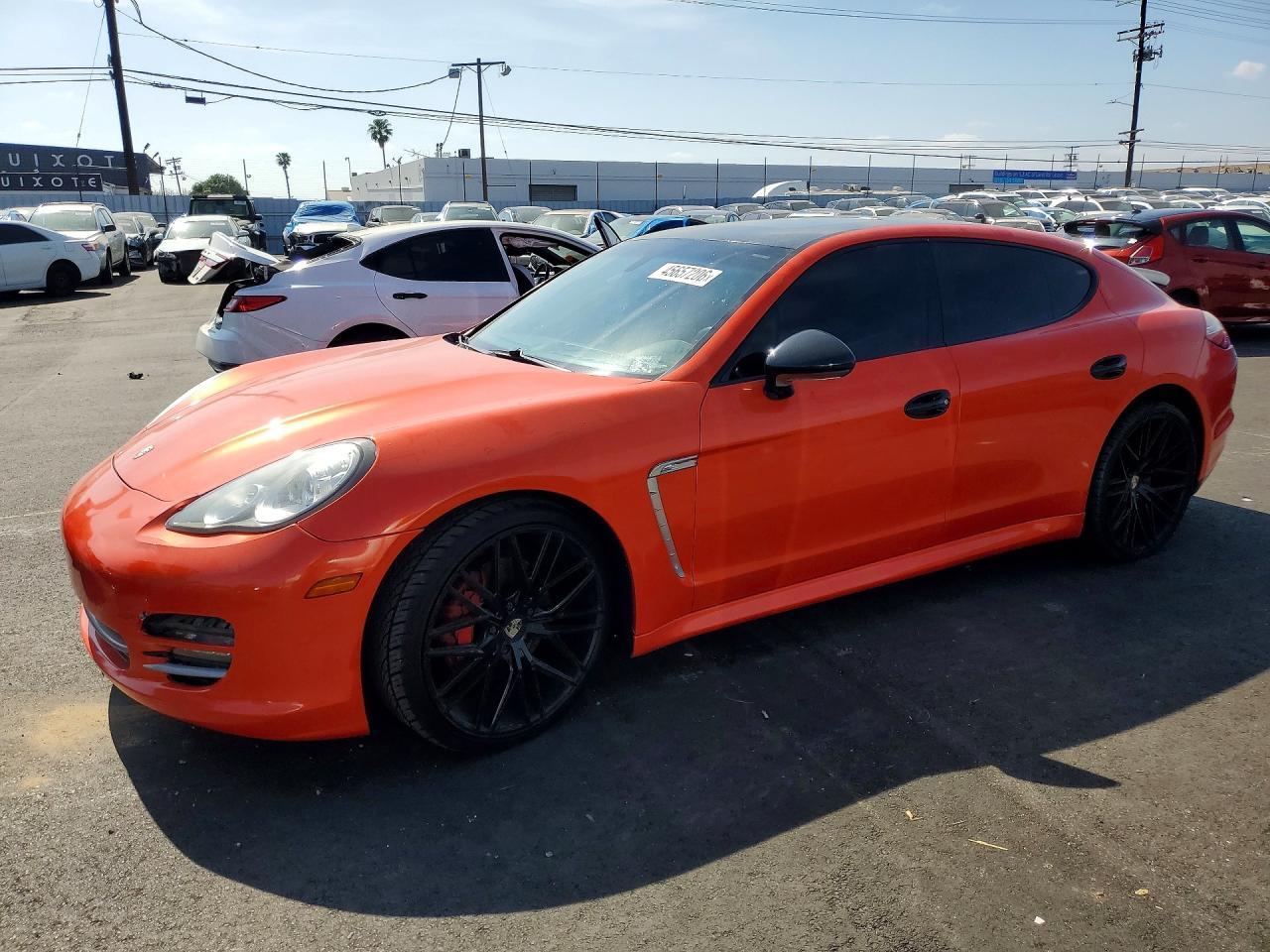 2013 Porsche Panamera 2