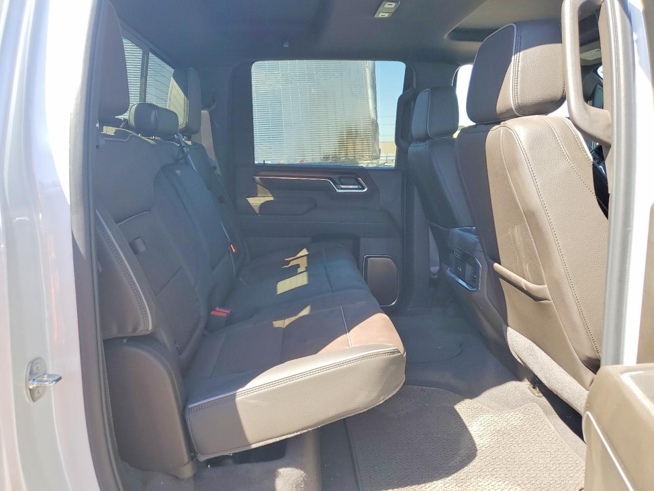 2024 GMC Sierra K3500 Denali