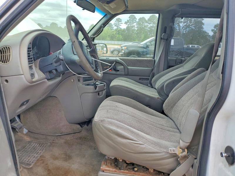 2000 GMC Safari XT