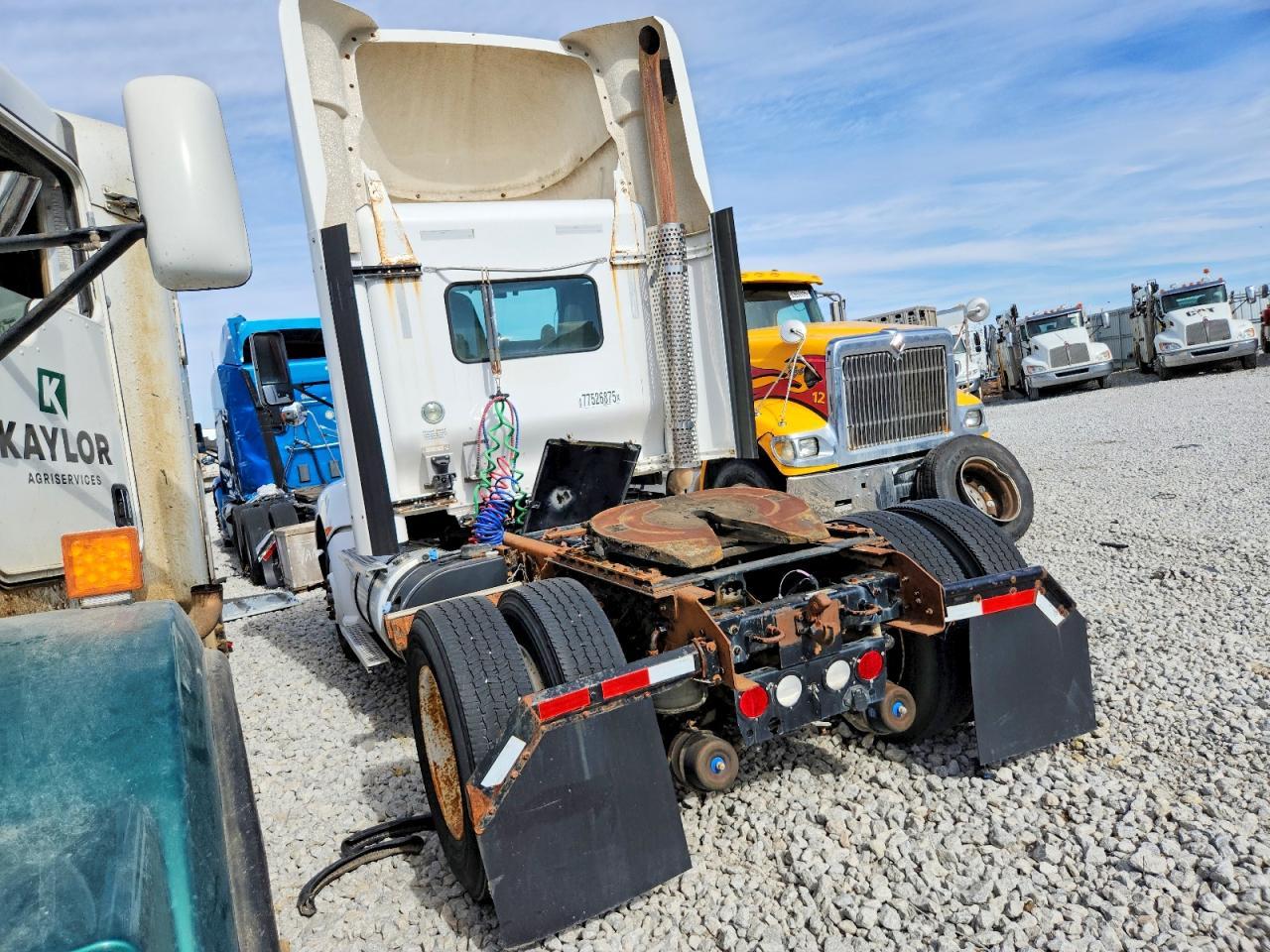 2013 Kenworth T660 Semi Truck