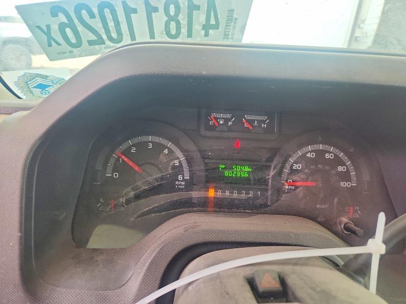 2013 Ford Econoline E450 Super Duty Cutaway Van