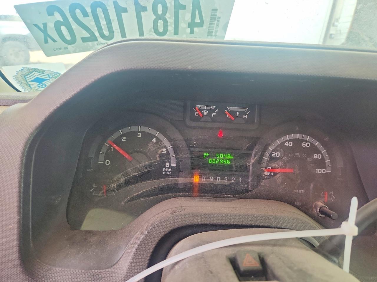 2013 Ford Econoline E450 Super Duty Cutaway Van