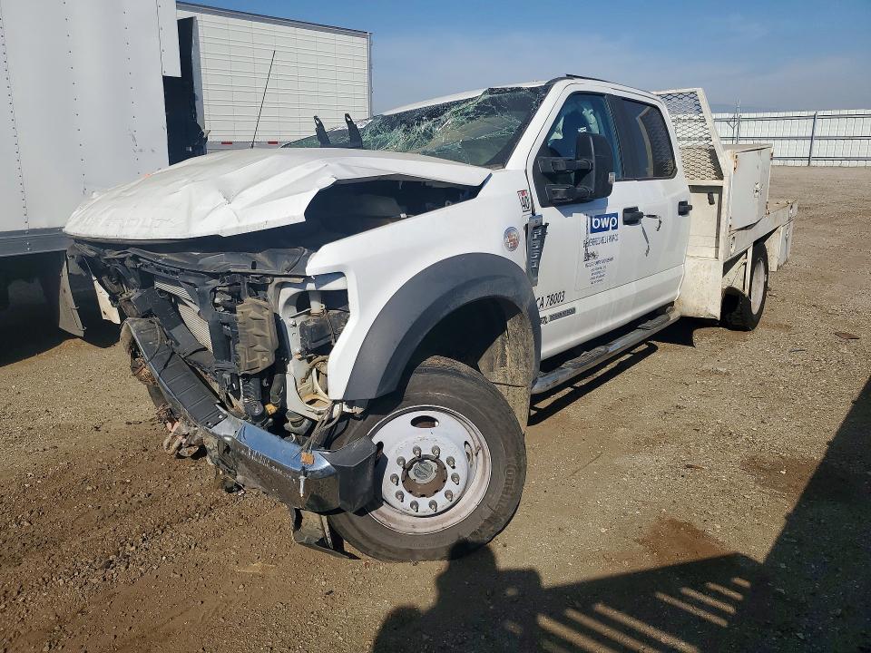 2022 Ford F550 Super Duty Flatbed Truck